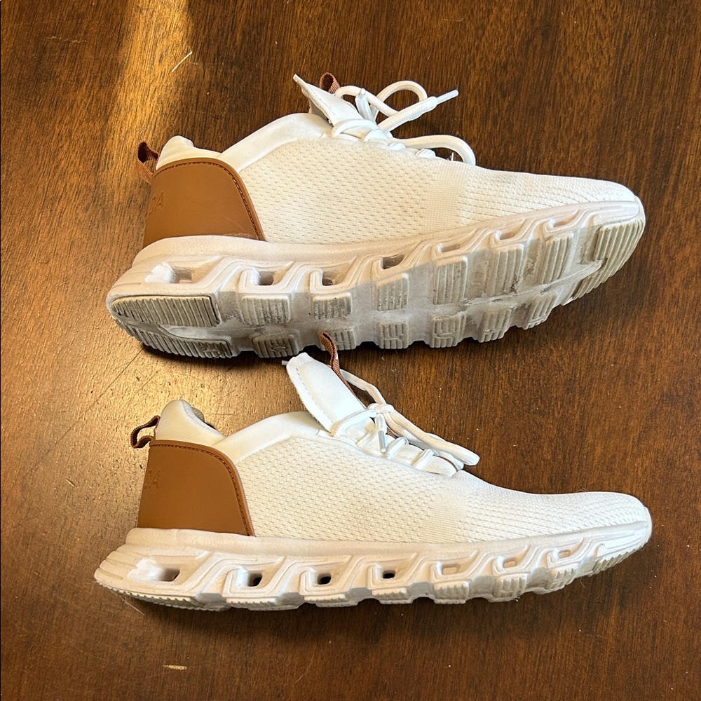 Nautica White and Tan Sneakers